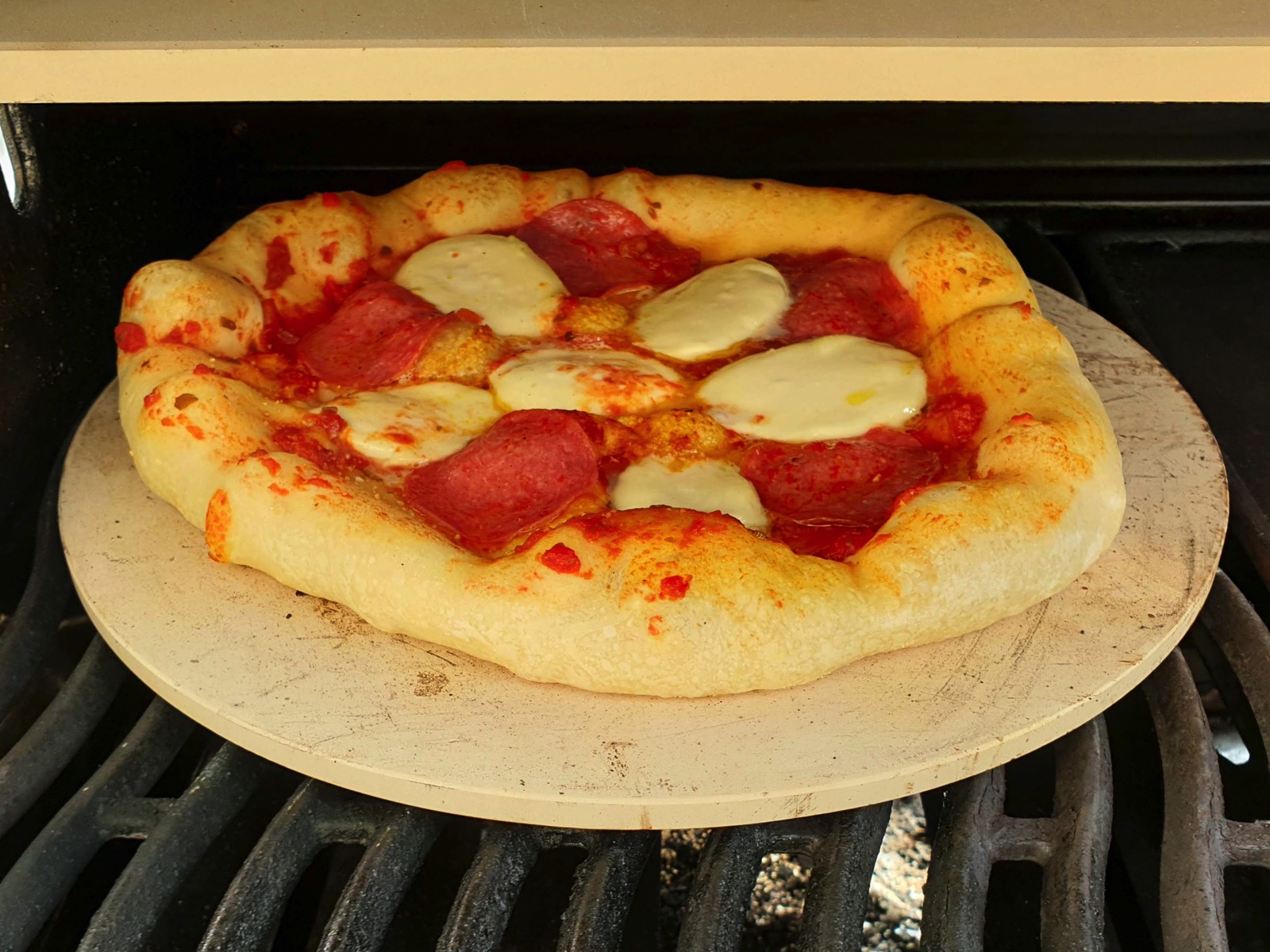 Pizza im Grill (reloaded)
